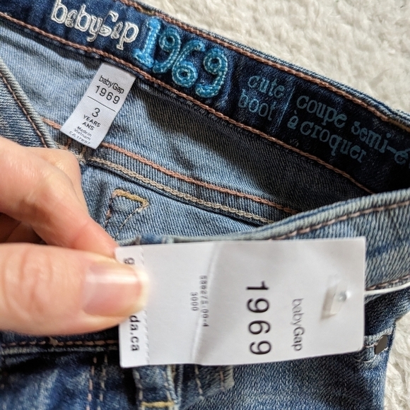 Baby GAP kids bell bottoms flare jeans 3 - Picture 3 of 5